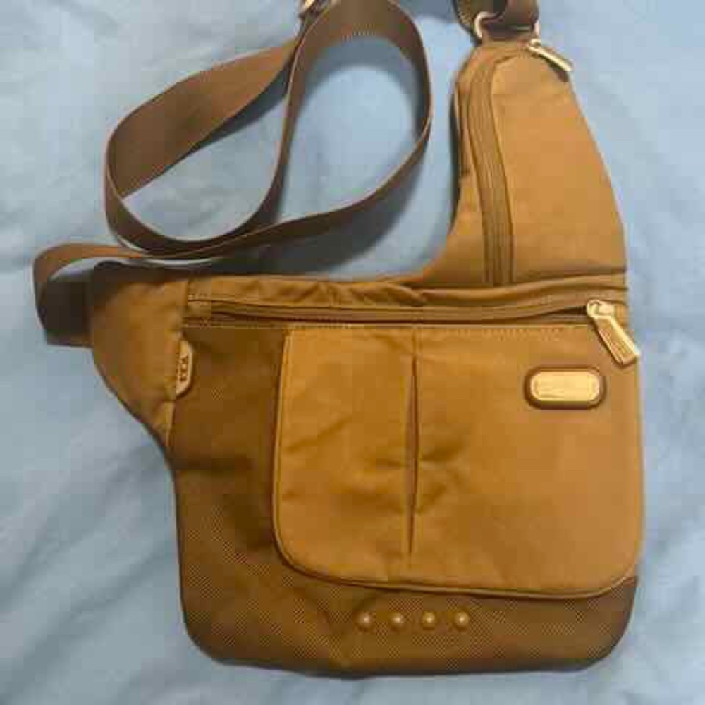 TUMI Alpha Bravo Barstow crossbody, small (no longer in production)